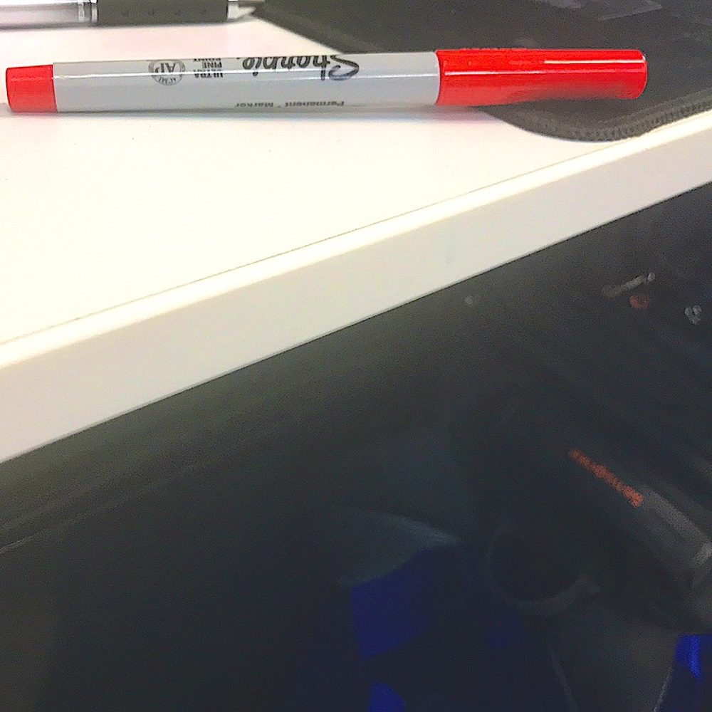 Electricity Red color sharpie